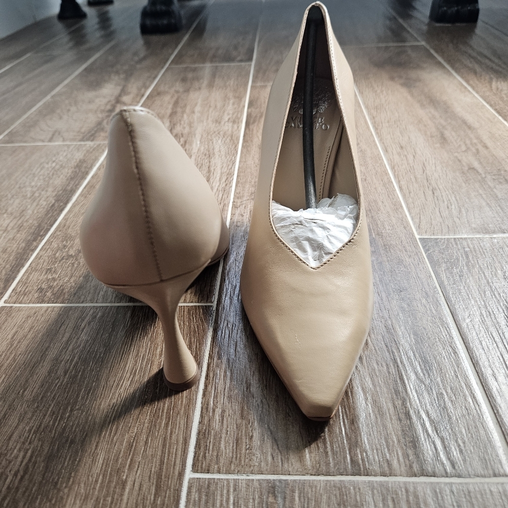 Vince Camuto Almond Leather Heels – Size 9 (New With Box)